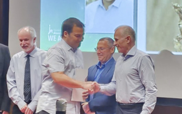 ברכות לפרופ' צבי פלג על זכייתו בפרס קיי לחדשנות zvi-peleg-kaye-prize-2024.jpg